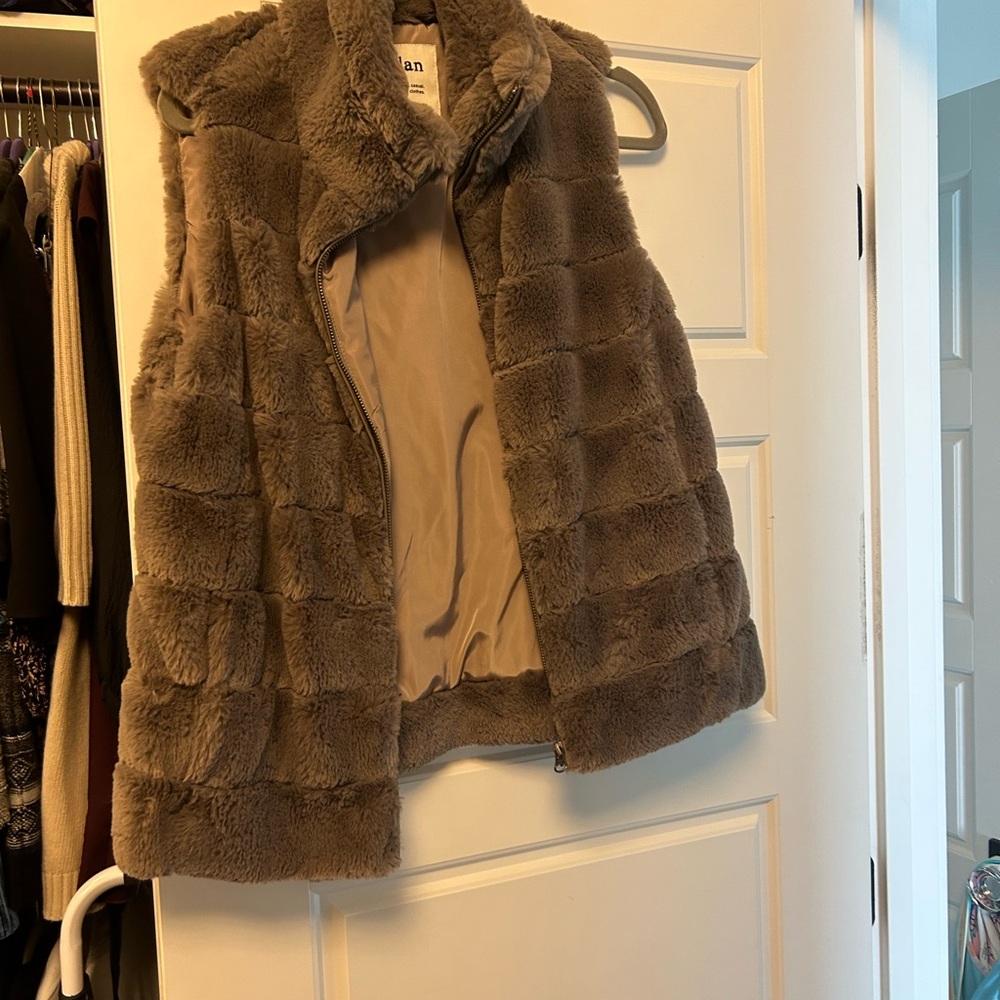 Dylan Faux Fur Vest - brown/taupe
